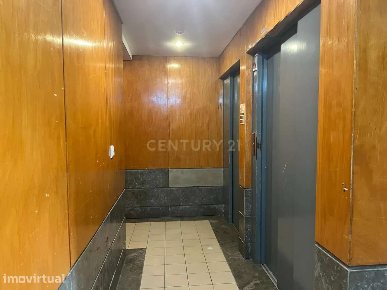 Apartamento T2 no Monte Caparica com 70 m² - Grande imagem: 3/22