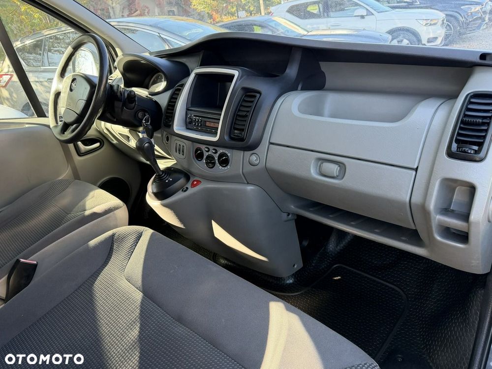 Opel Vivaro - 13