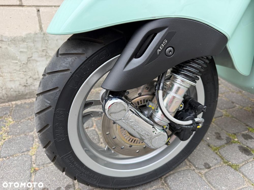 Vespa Primavera - 3