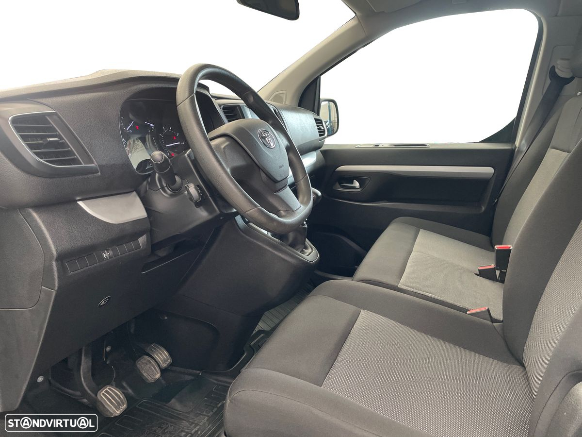 Toyota Proace Verso 1.5 D-4D L2 1.2T Comfort 9L - 12
