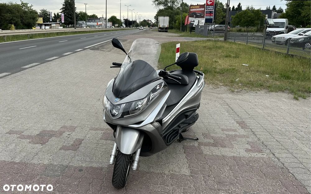 Piaggio X10 - 6