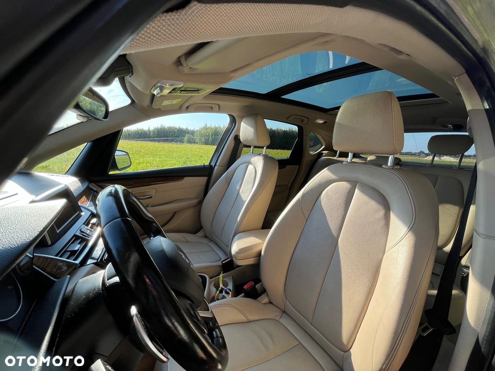 BMW Seria 2 218d Luxury Line - 12