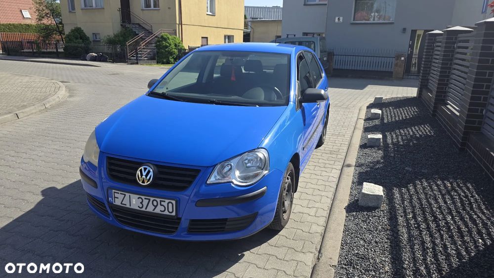 Volkswagen Polo - 2