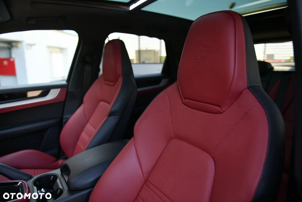 Porsche Cayenne Tiptronic S - 23