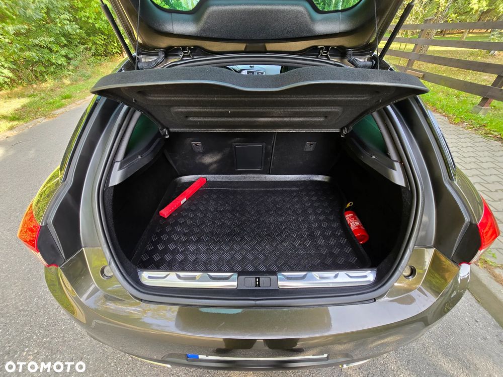 Citroën DS5 THP 155 SoChic - 25