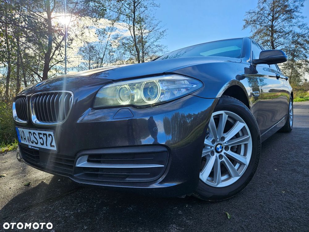 BMW Seria 5 520d xDrive Touring - 2