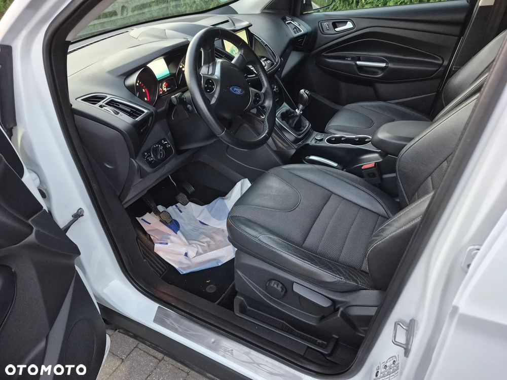 Ford Kuga - 20