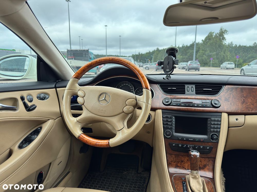 Mercedes-Benz CLS - 11