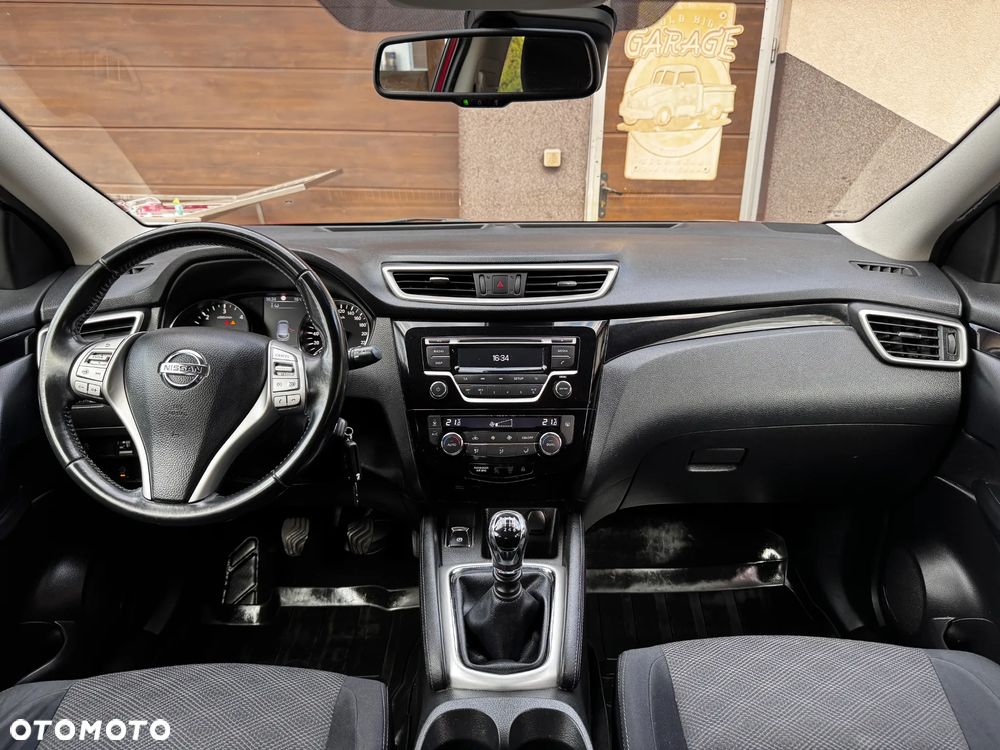 Nissan Qashqai 1.5 dCi N-Connecta - 17