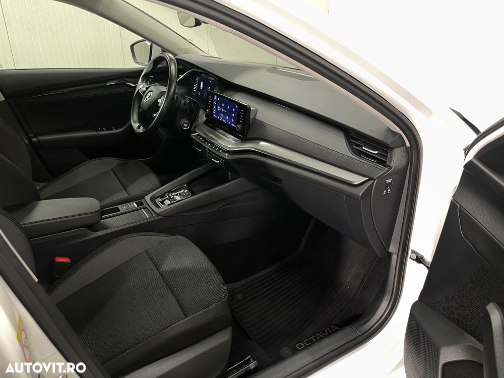 Skoda Octavia 2.0 TDI DSG Ambition - 8