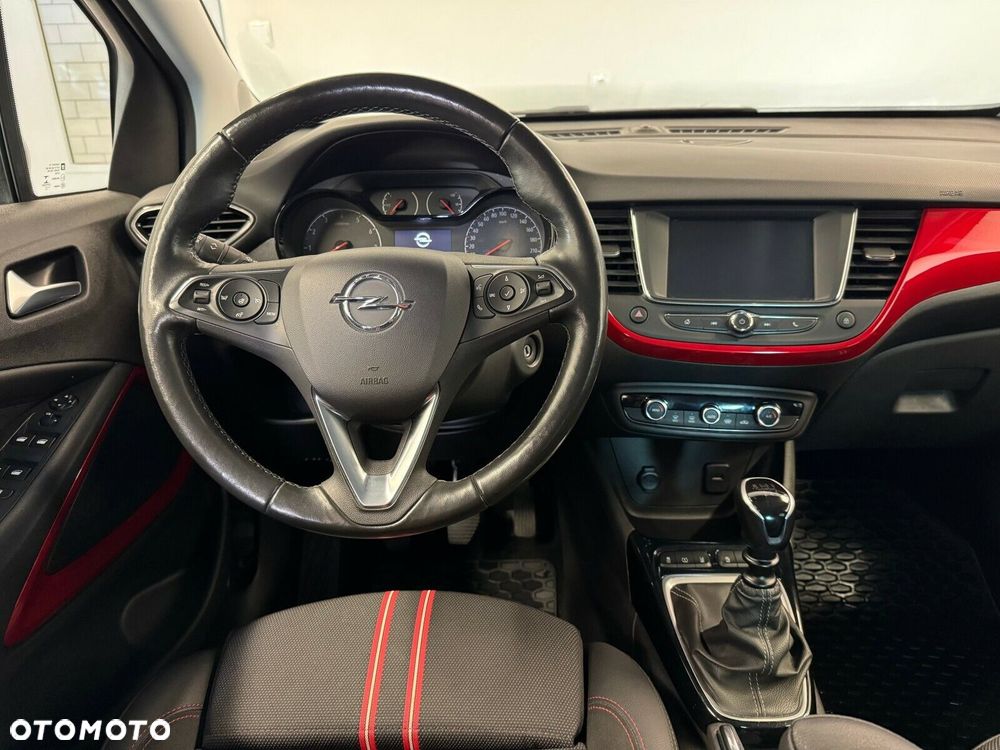 Opel Crossland 1.2 T GS Line - 13