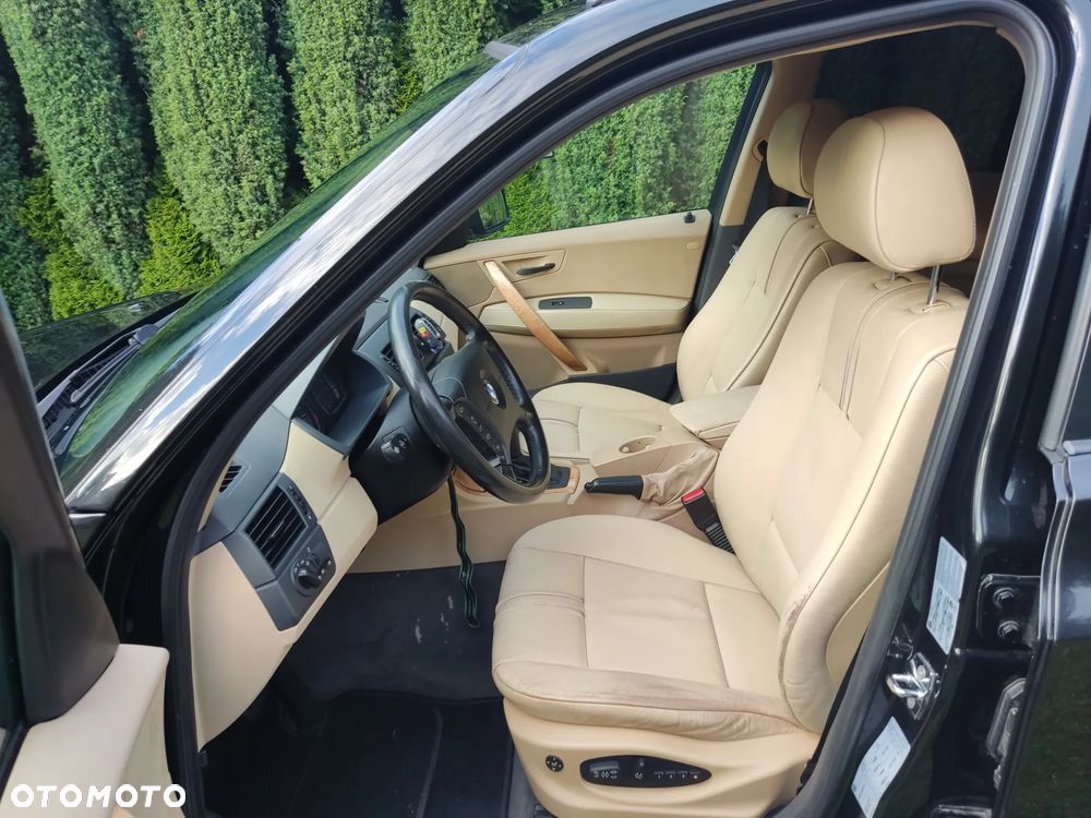 BMW X3 3.0i - 13