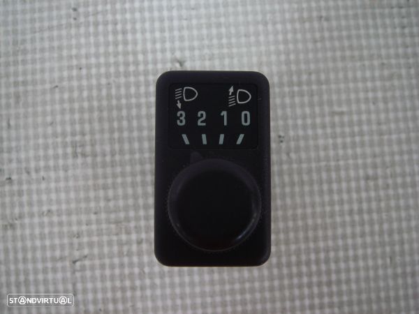 Interruptor Reg. Altura De Faróis Subaru Impreza Três Volumes (Gd) - 1
