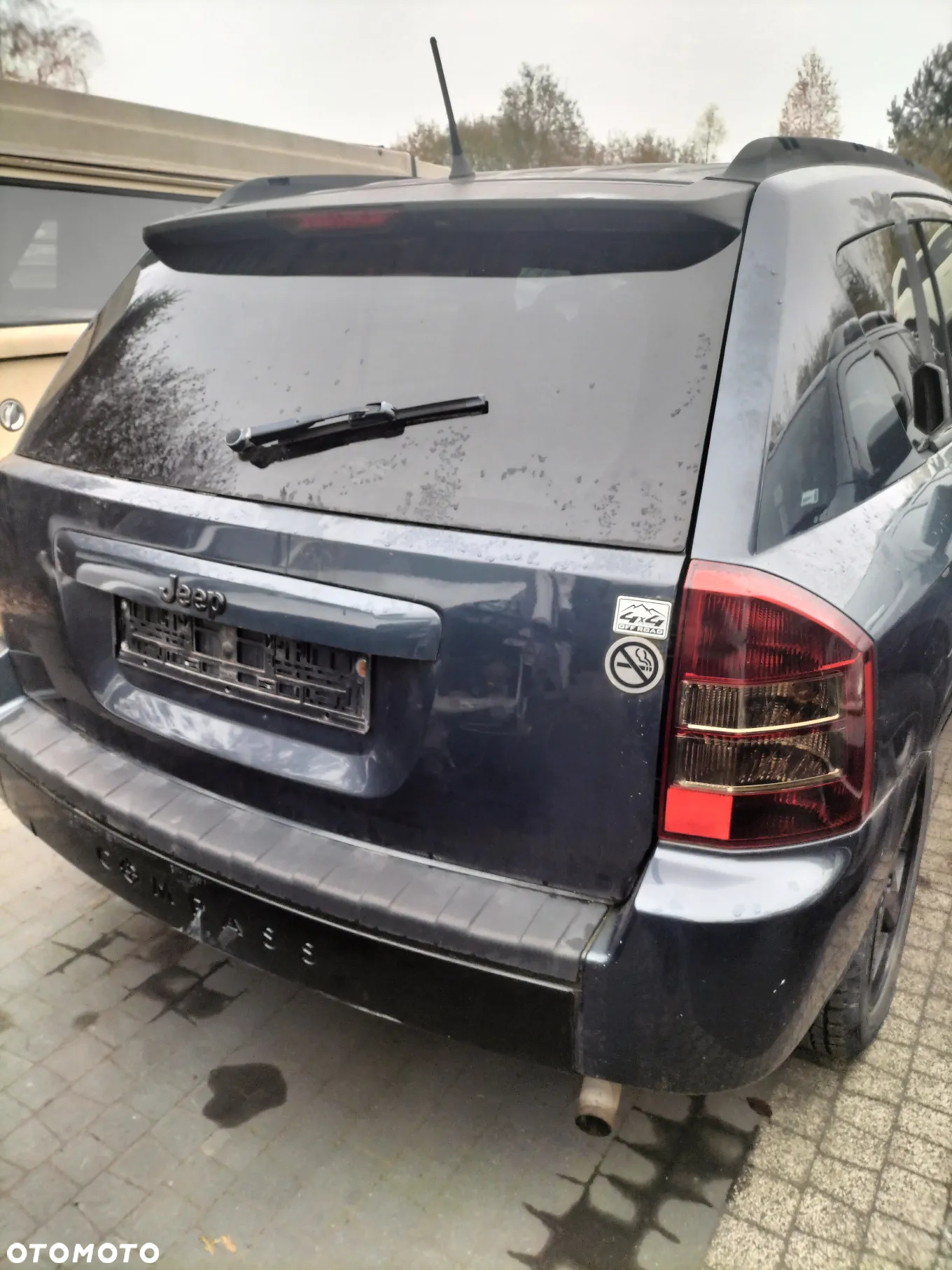 ZDERZAK TYŁ  JEEP COMPASS 2.4 16V 170 KM 125 KW 07-10r - 16