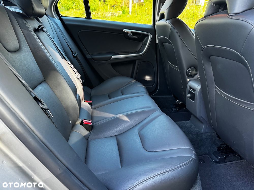 Volvo S60 D3 Geartronic Kinetic - 7