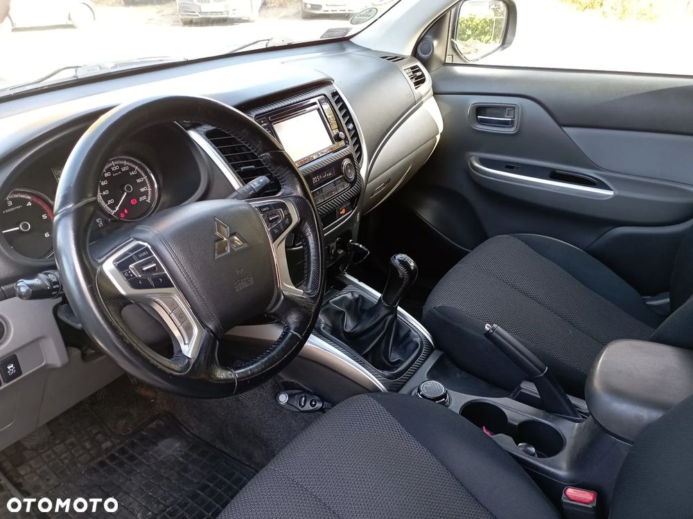 Mitsubishi L200 - 3