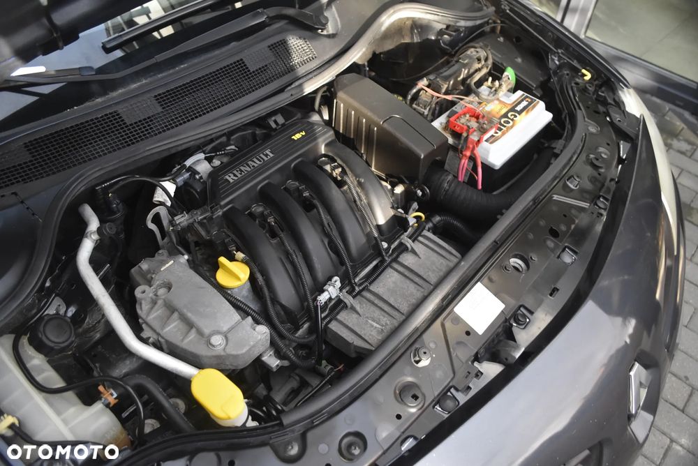 Renault Megane 1.6 16V Expression - 11