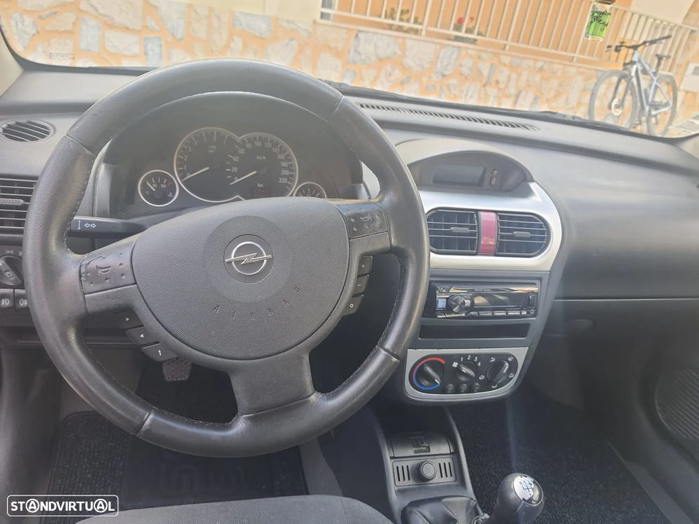 Opel Corsa 1.2 16V Enjoy - 9