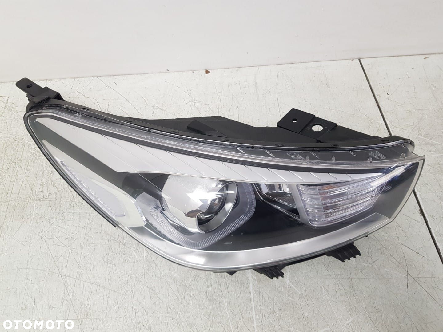 KIA RIO IV 4 V 5 17 2017-2023 LAMPA PRAWA PRZEDNIA PRZÓD SOCZEWKA LED  92102-H8 IGŁA EUROPA - 4