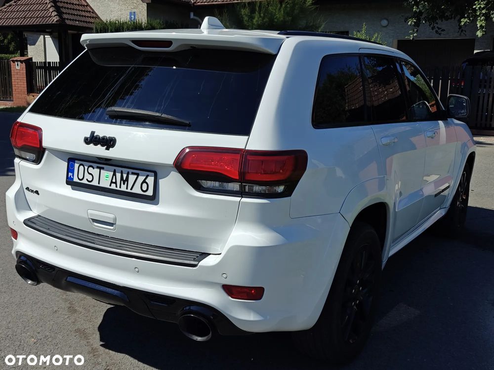 Jeep Grand Cherokee - 13
