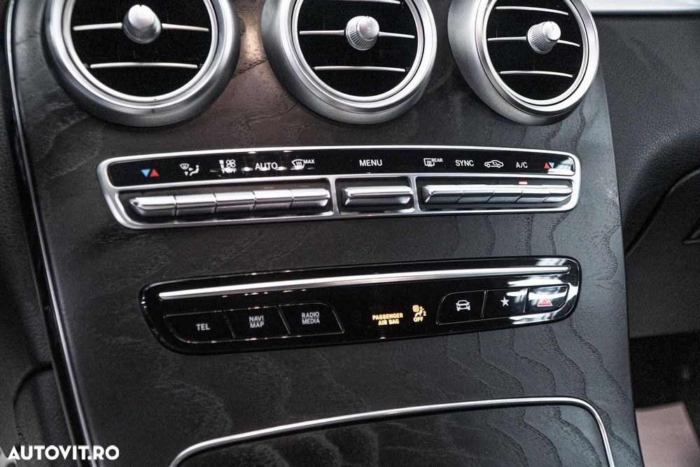 Mercedes-Benz GLC Coupe 200 - 12