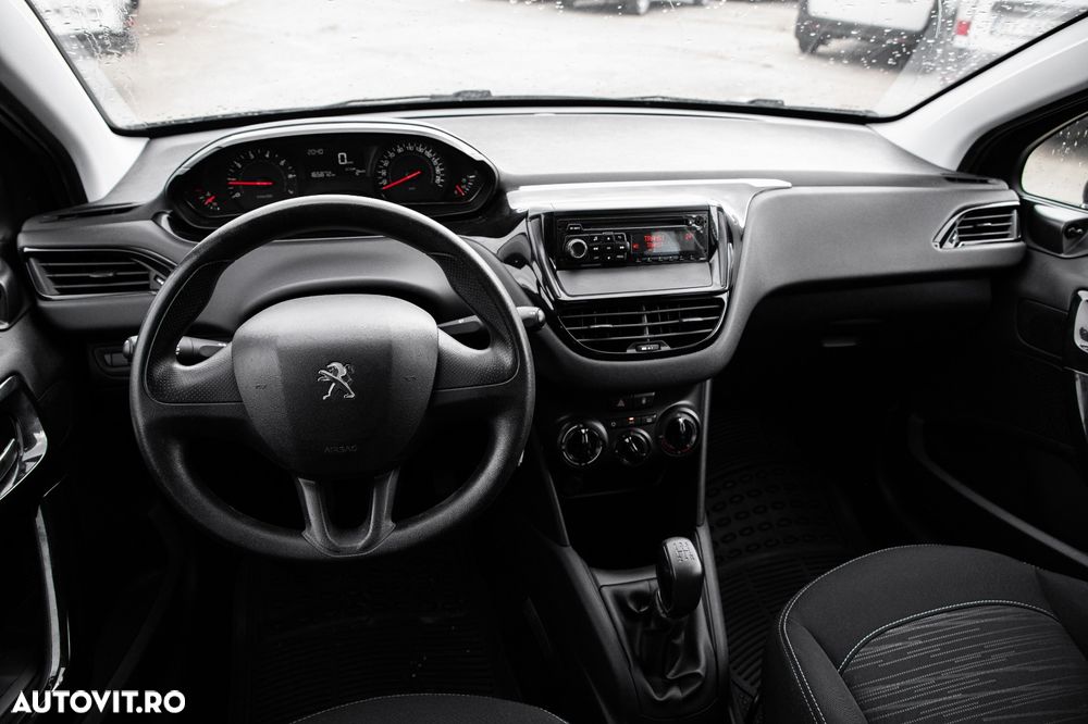 Peugeot 208 1.0 L PureTech Active - 19