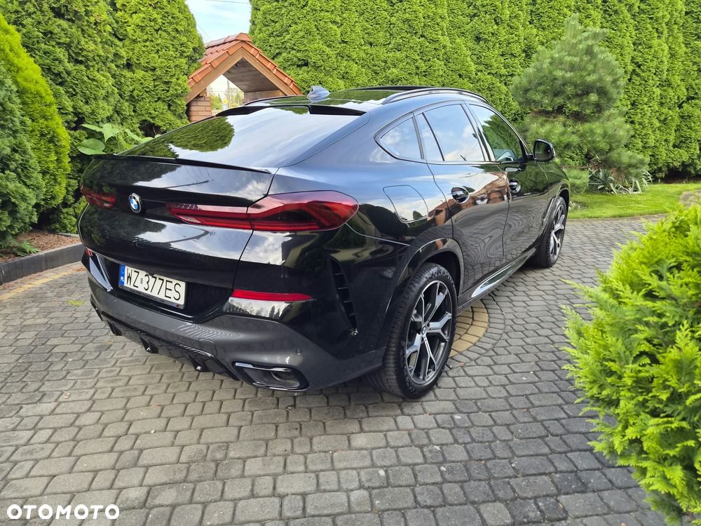 BMW X6 xDrive40d mHEV - 4