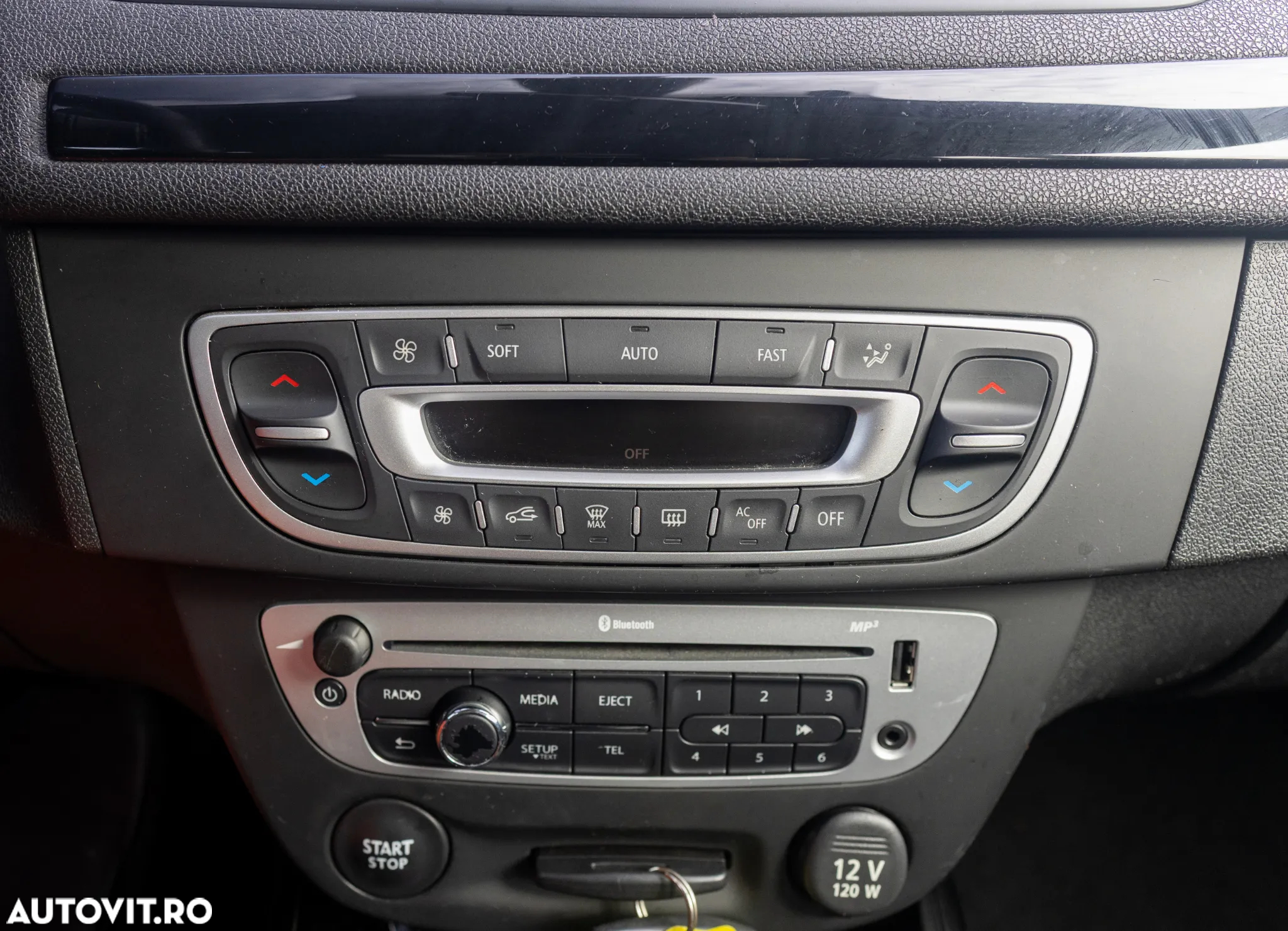 Renault Megane ENERGY dCi 110 Start & Stop Dynamique - 9