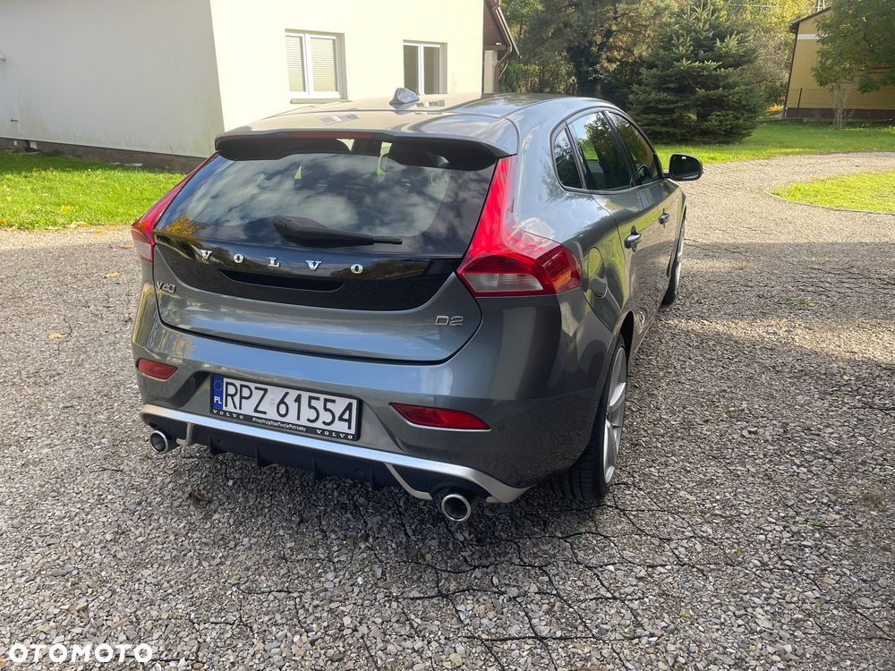 Volvo V40 D2 Drive-E Momentum - 13