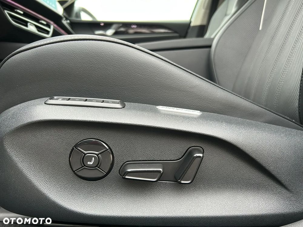 Volkswagen Passat Variant - 23