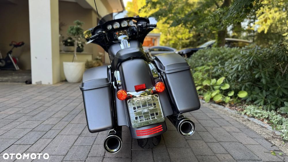 Harley-Davidson Touring Street Glide - 8