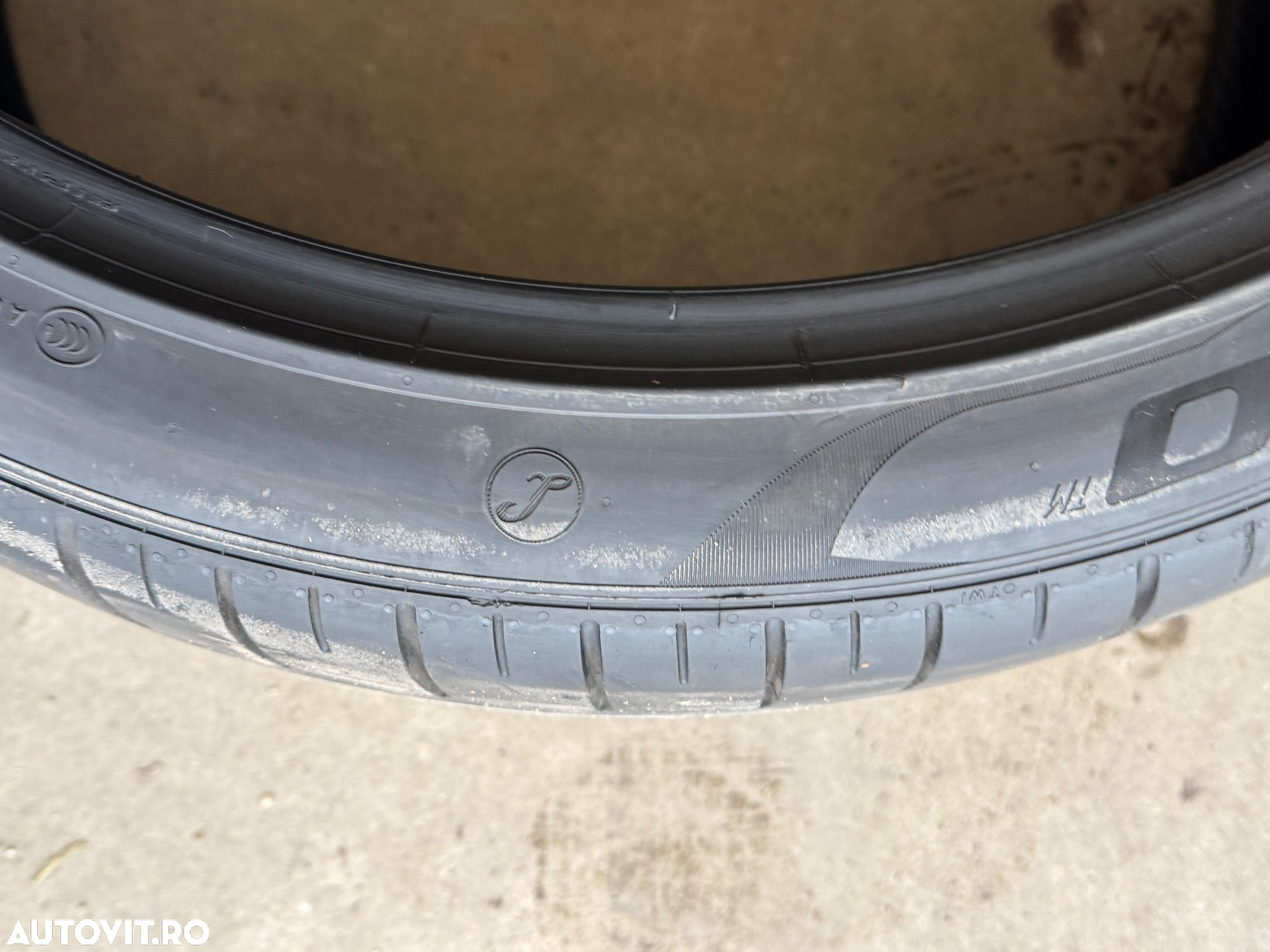 Vând 2 anvelope 325/30/23 Pirelli de vară ca noi - 7