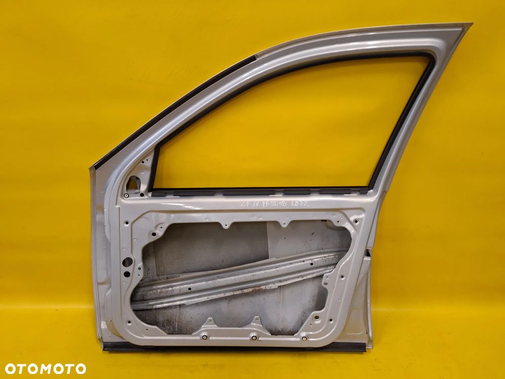 DRZWI PRAWY PRZÓD PRAWE PRZEDNIE VW GOLF IV HB 5D LAK: LB7Z NR648 - 5