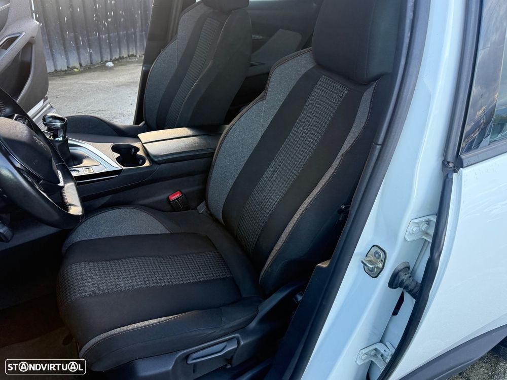 Peugeot 3008 1.5 BlueHDi GT - 18