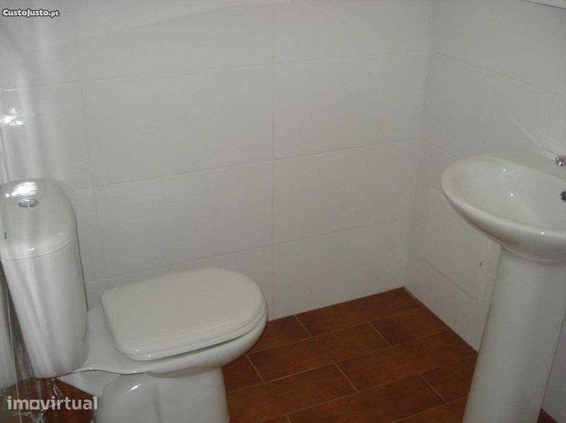 Celas, StudioT0 mobilado,junto Pingo Doce Celas, Hospitais, disponível - Grande imagem: 4/8