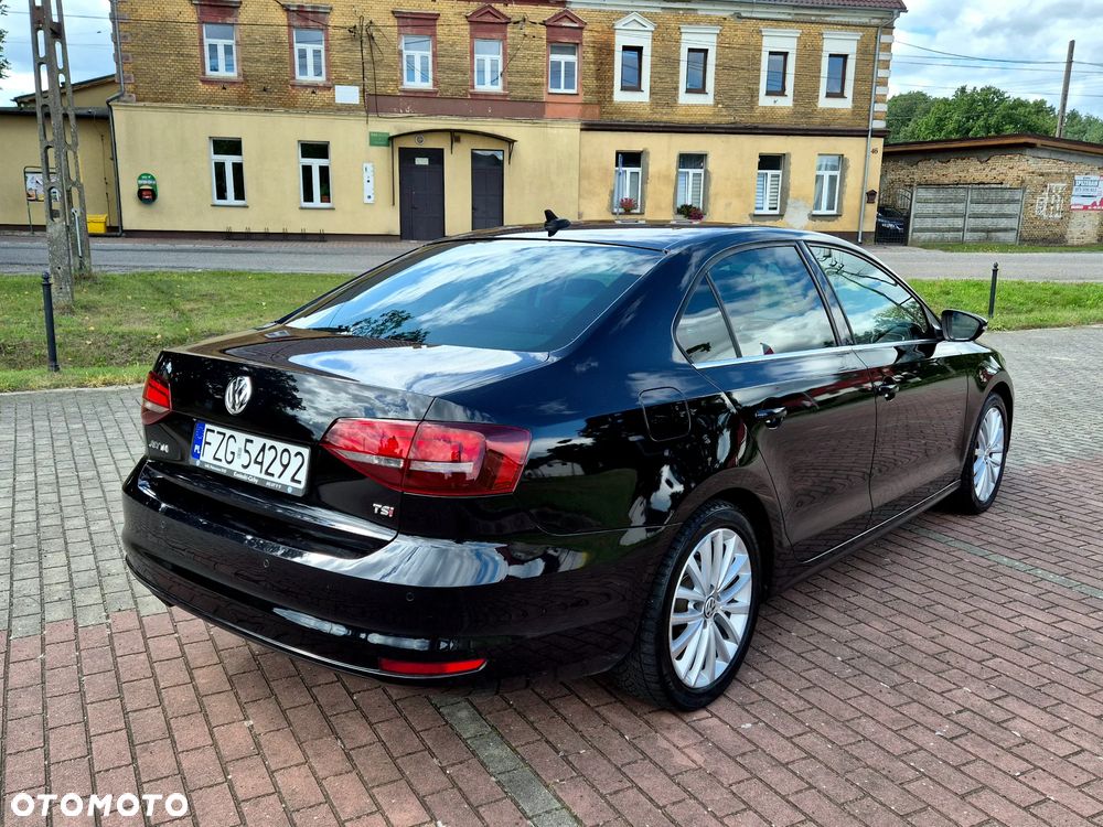 Volkswagen Jetta 1.4 TSI BMT Highline DSG - 4