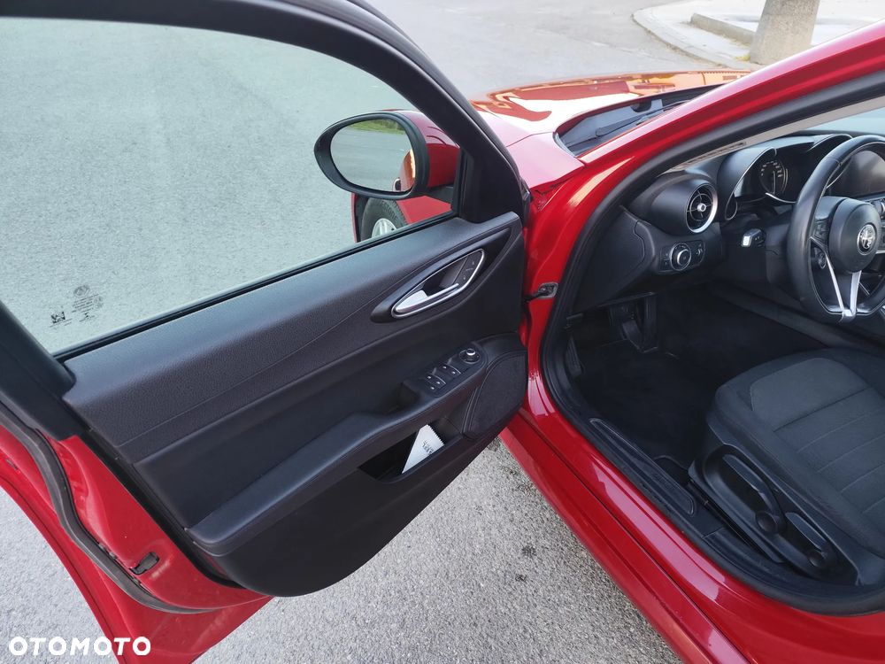 Alfa Romeo Giulia 2.0 Turbo Super - 6