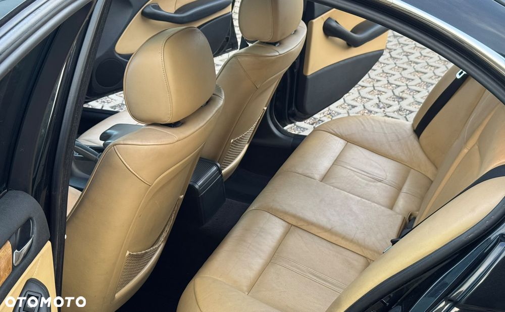 BMW Seria 3 325i - 19