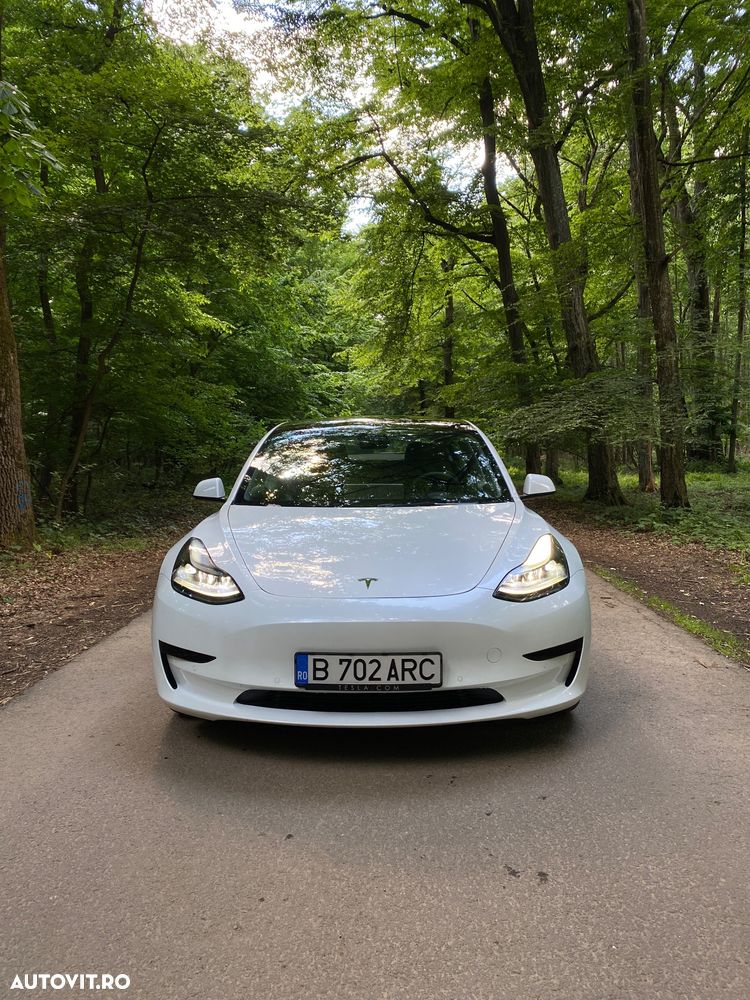 Tesla Model 3 - 2