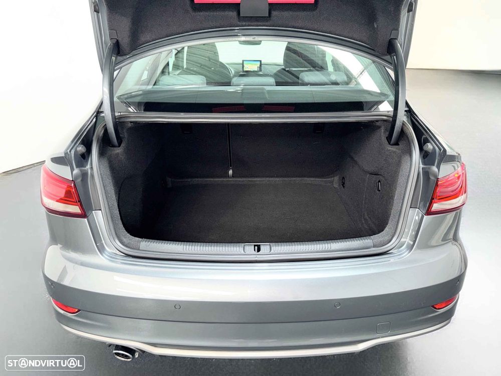 Audi A3 Limousine 1.6 TDI S-line - 18