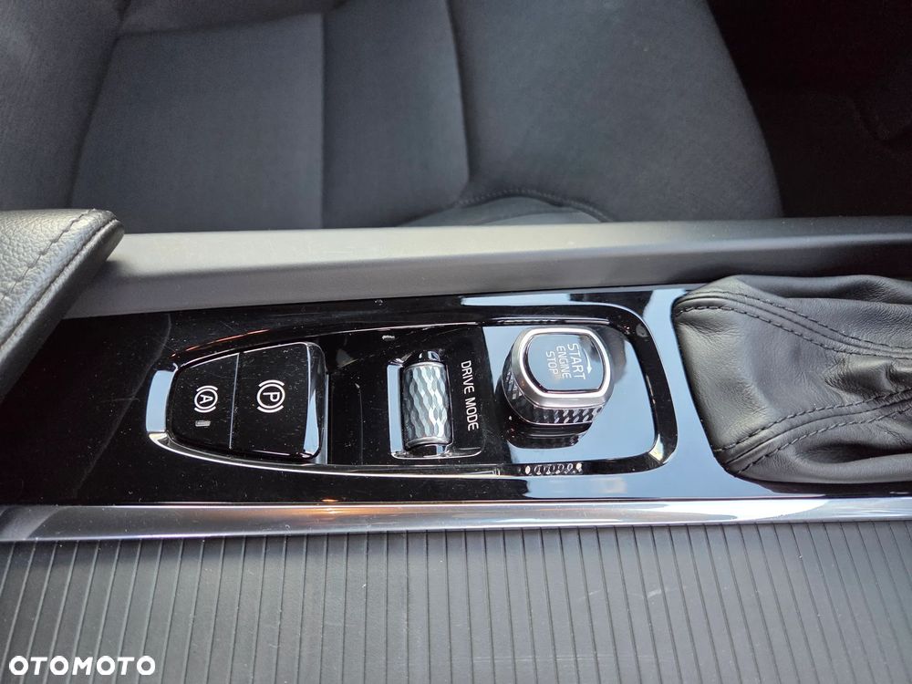 Volvo V60 D4 Geartronic Momentum Pro - 38