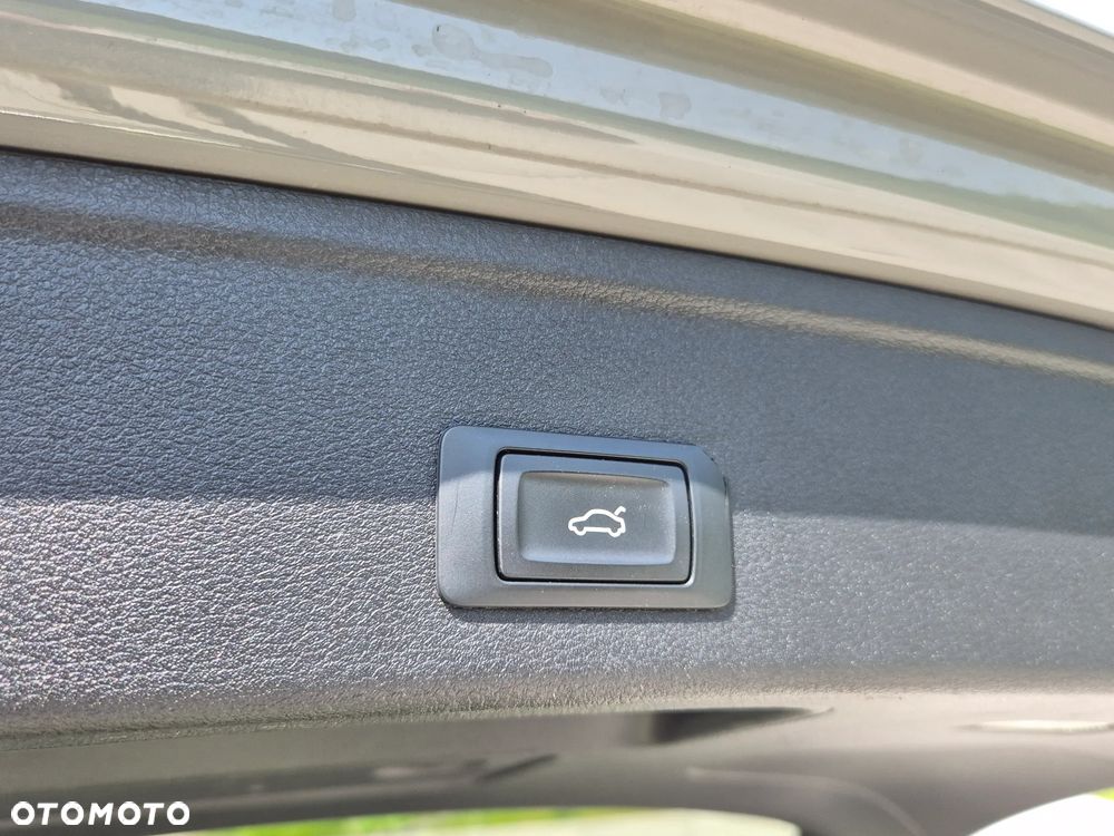 Audi A4 Avant 35 TFSI S tronic - 17
