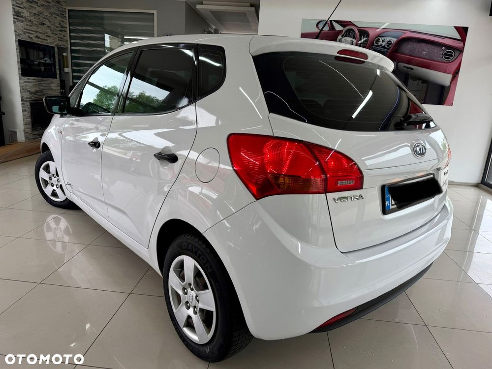 Kia Venga 1.4 CRDi M - 29