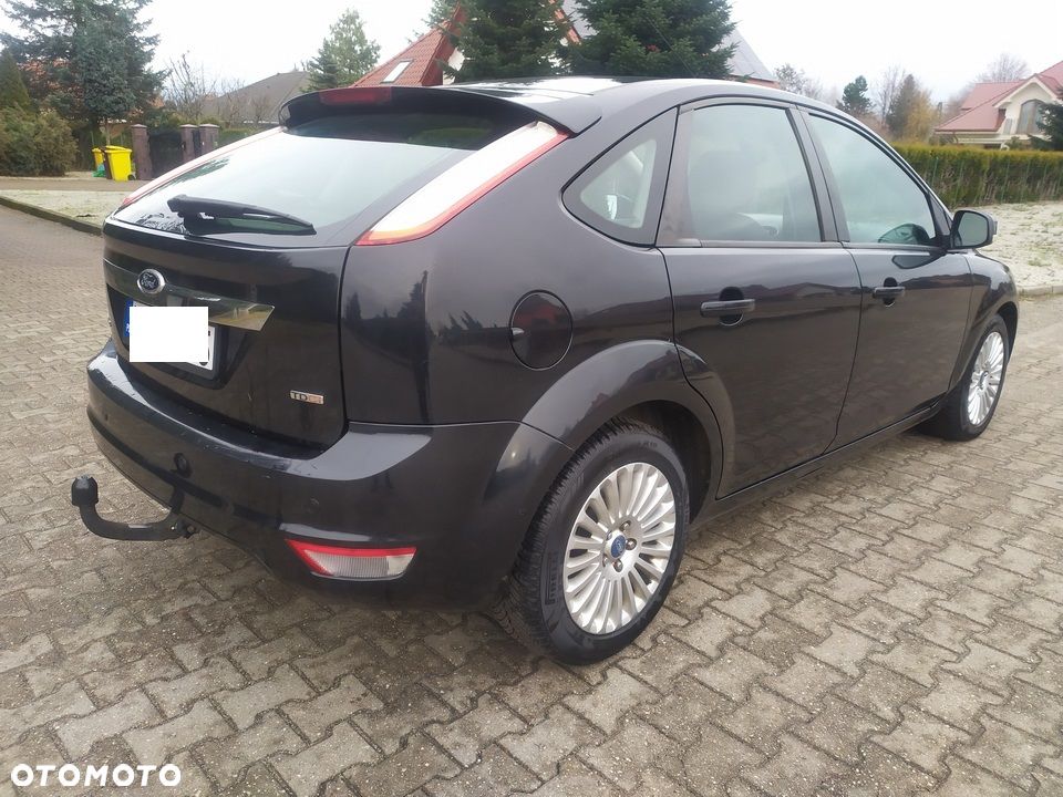 Ford Focus ver-1-6-16v-titanium - 4