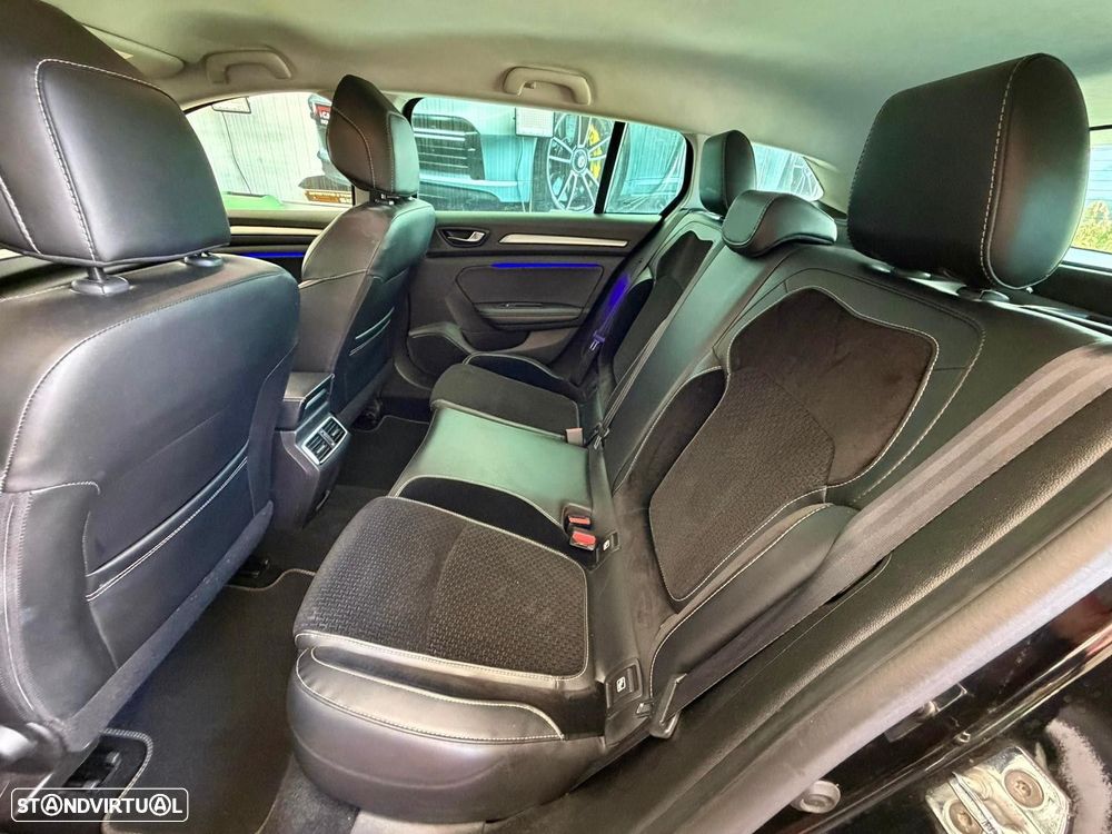 Renault Mégane Sport Tourer 1.5 dCi Limited EDC - 25