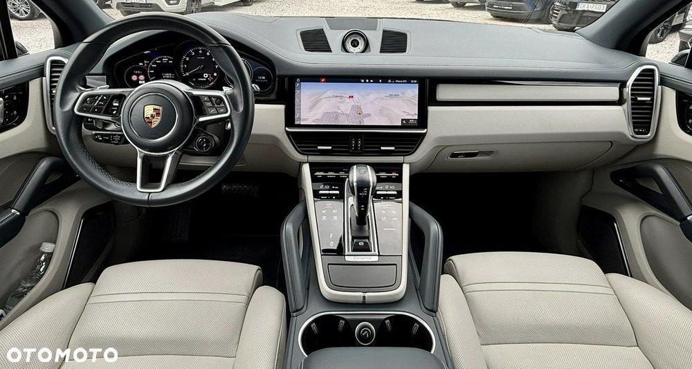 Porsche Cayenne - 11
