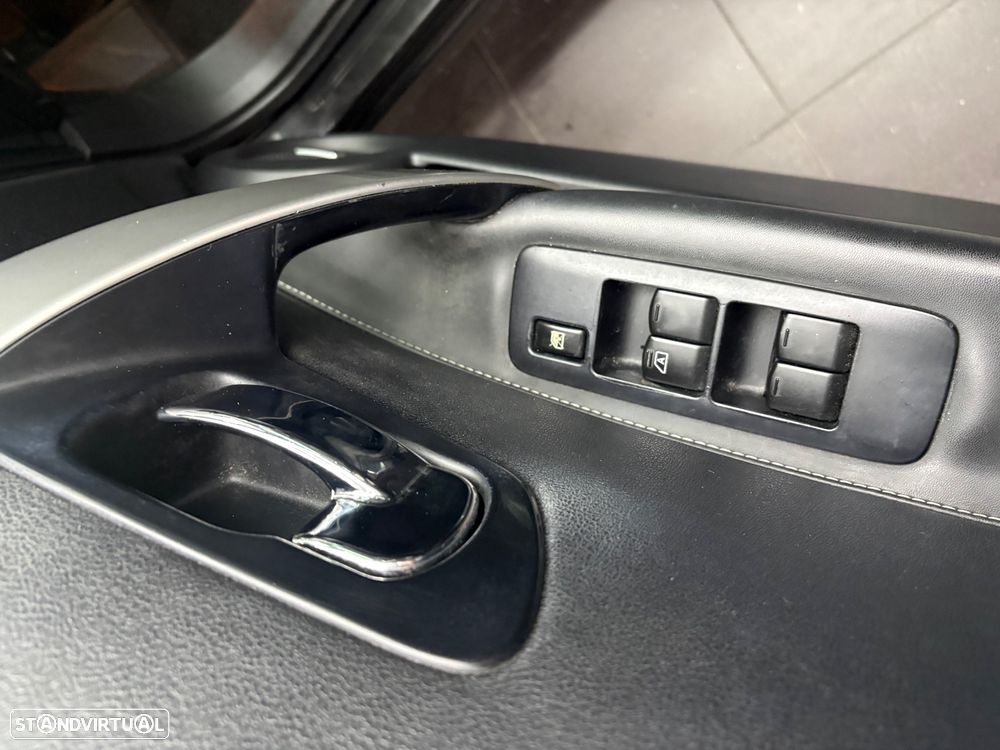 Nissan Qashqai +2 1.6 dCi Tekna Premium 18 360 - 22