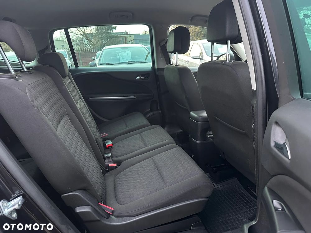 Opel Zafira - 25