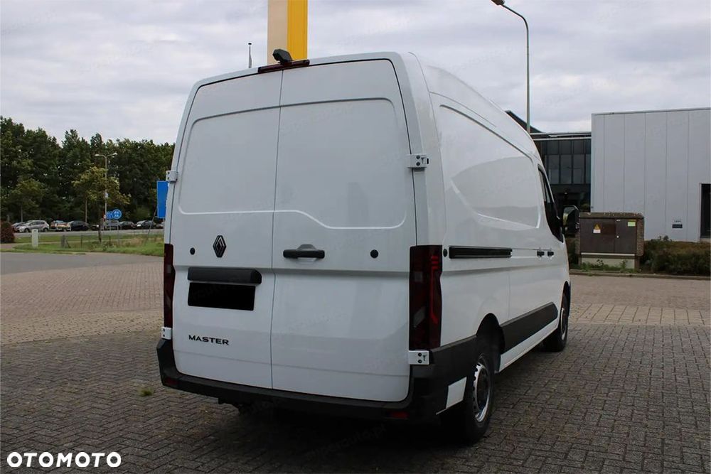 Renault Master L2H2 Extra AT9 2.0 170KM - 8