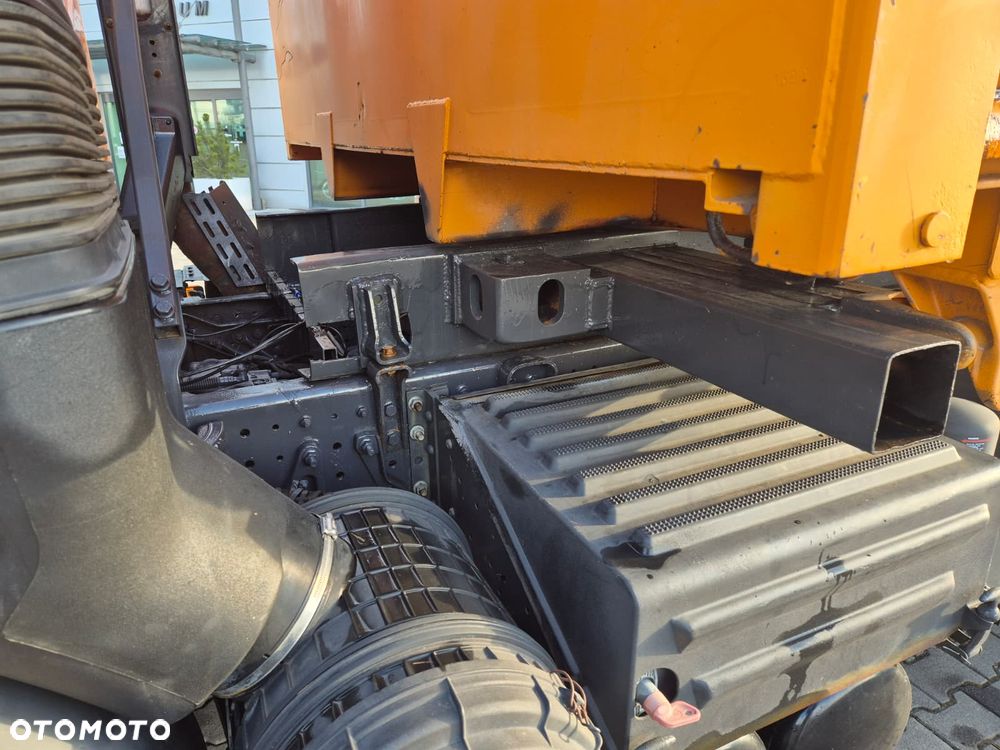 Renault PREMIUM DXI LANDER D 370 / 6X4 / WYWROTKA TYŁ / HYVA / HYDROBURTA Z BOKU / CZOŁOWNICA / NISKI PRZEBIEG / BEZWYPADKOWY / 6X4 / EURO 4 - 23